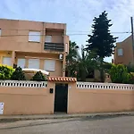 بيت للعطل Sea View House