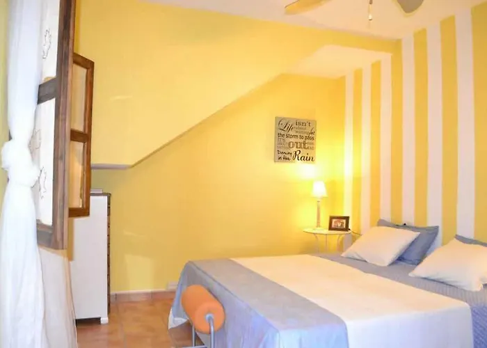 Nyaraló Sea View House *